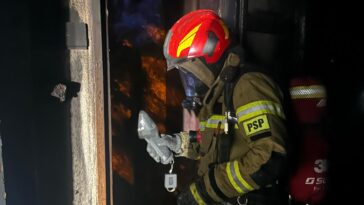 Katowice: Nocny pożar pustostanu w Katowicach
